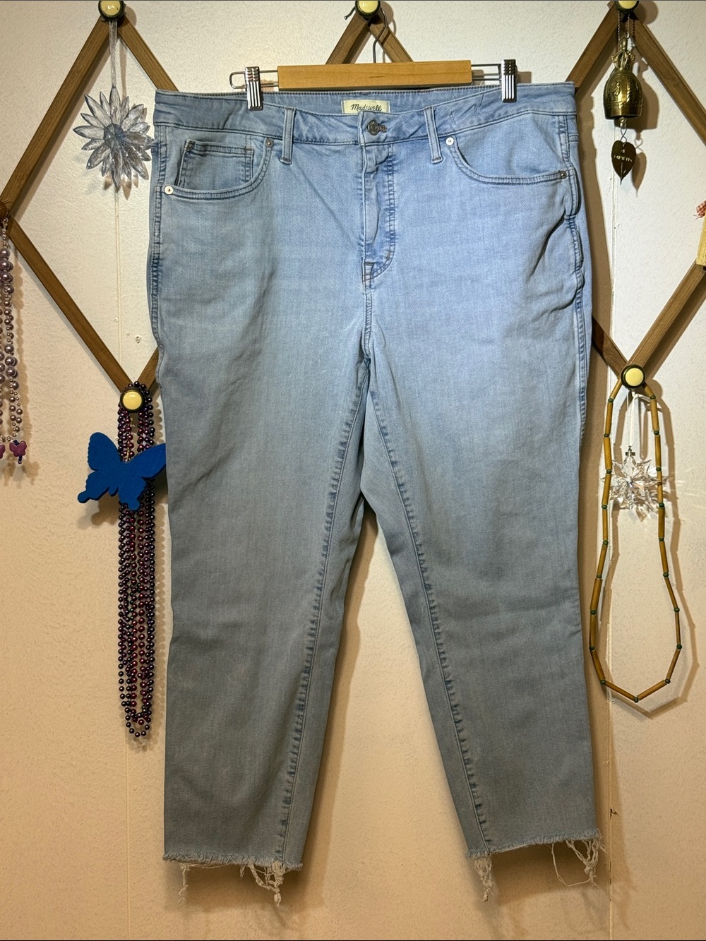Madewell Light Wash Cropped Ankle Jeans with Frayed Hem